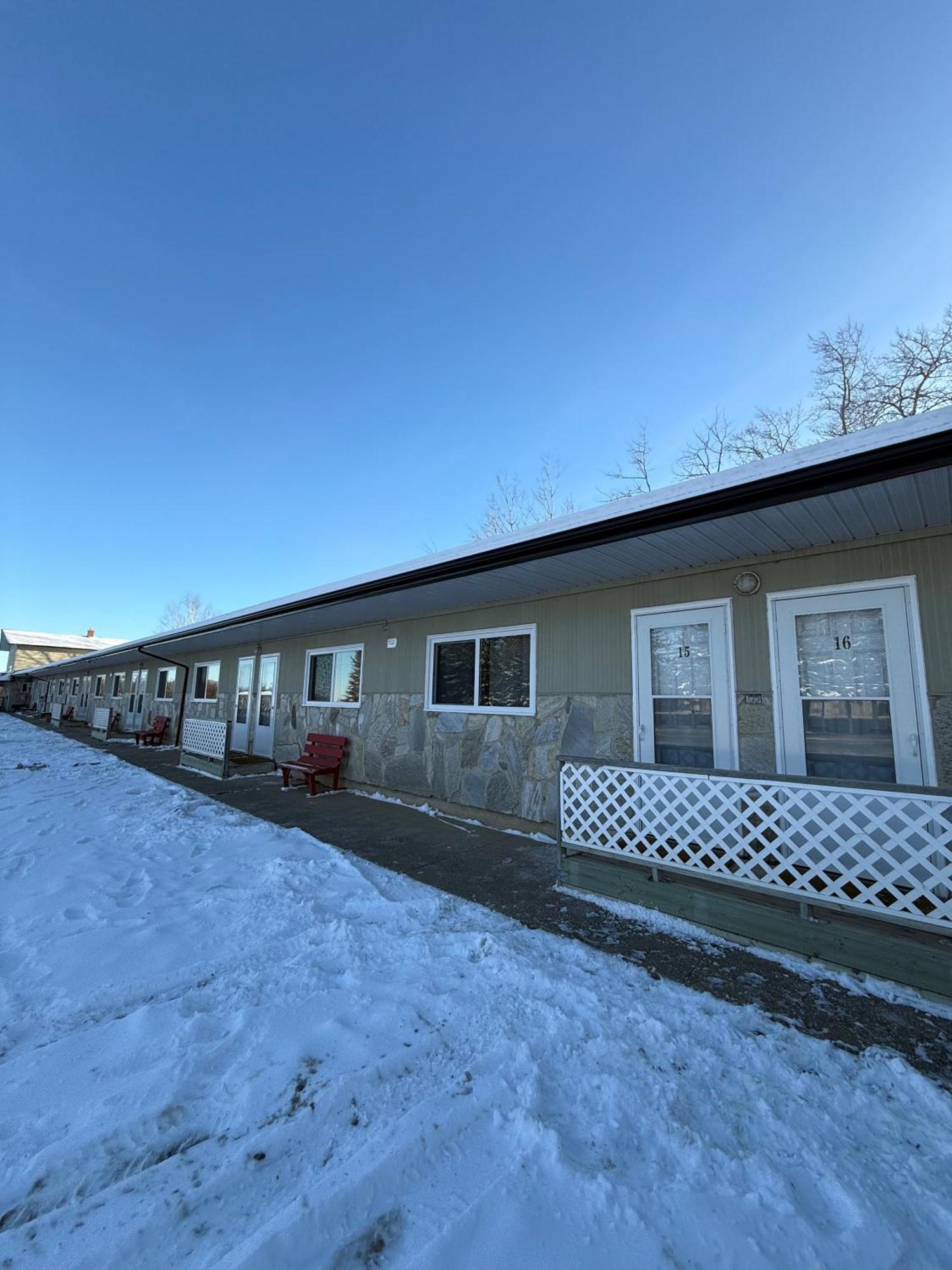 New Country Motel Swan River ภายนอก รูปภาพ