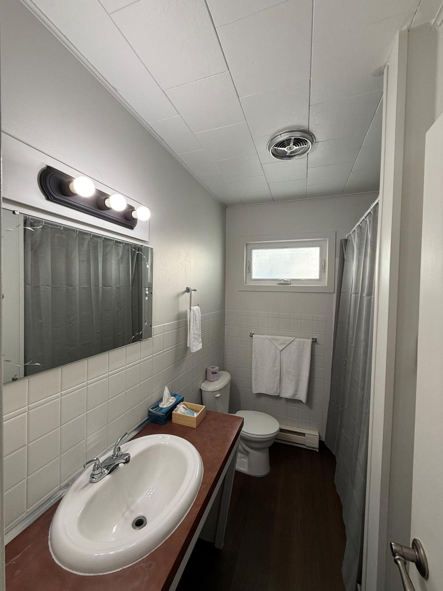 New Country Motel Swan River ภายนอก รูปภาพ